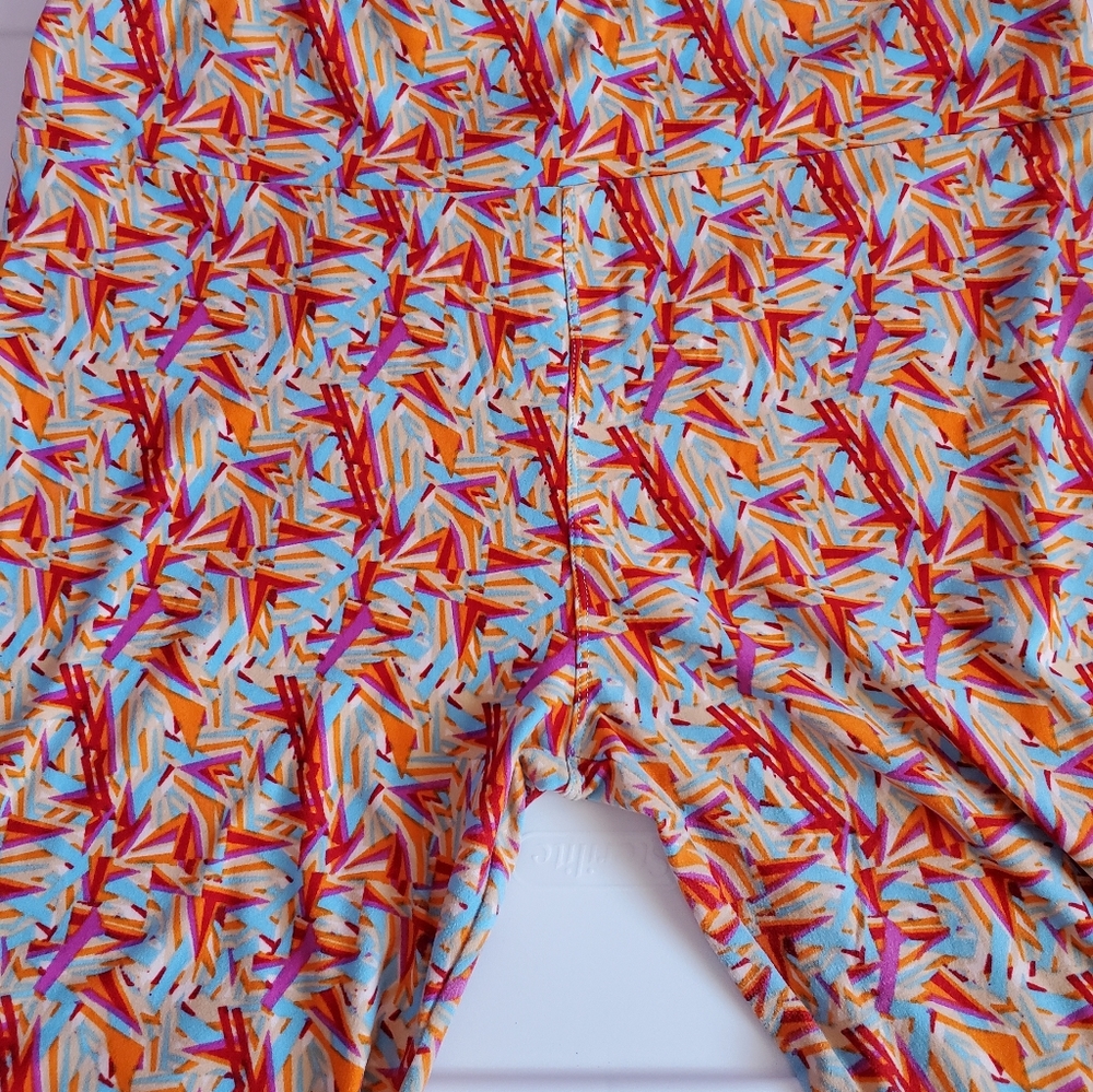 TC Lularoe Leggings euc